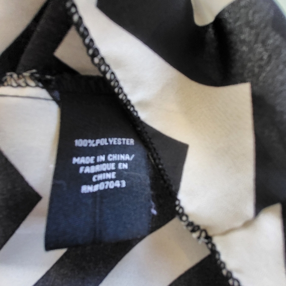 Chevron Tunic - Size Medium - Picture 3 of 5